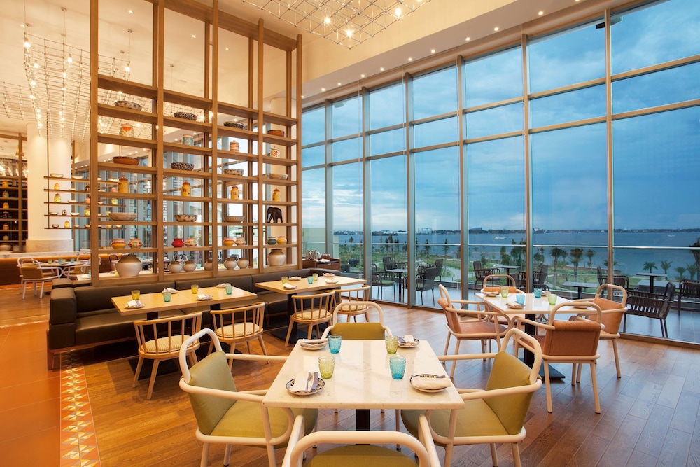 GRAND HYATT KOCHI BOLGATTY 54/71