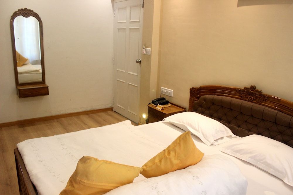 Hotel Toppers Corner Mount Abu 5/67