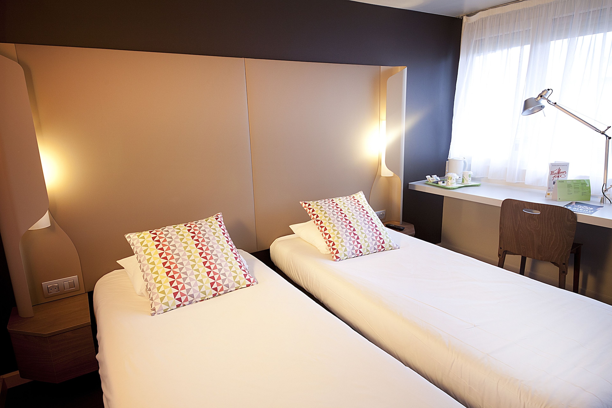 Standard, Twin Beds