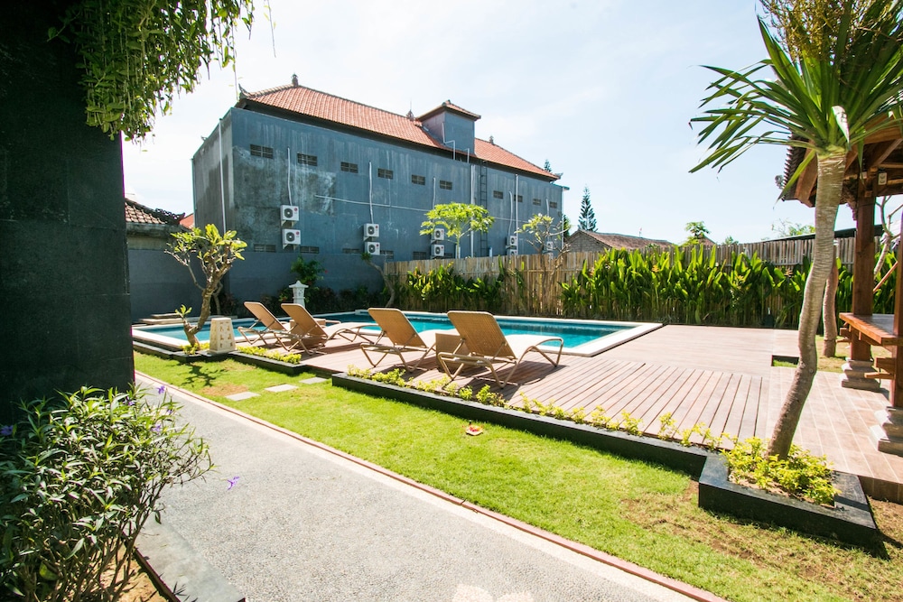 Sri Kandi Inn 5/33