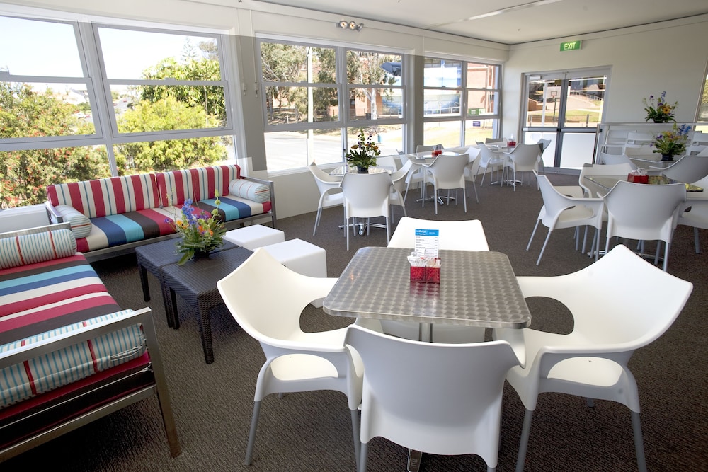 Pier Hotel 24/32