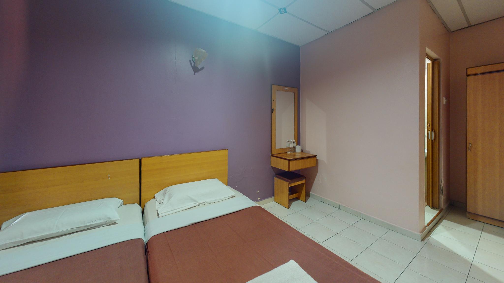 Hotel Suria 9/21