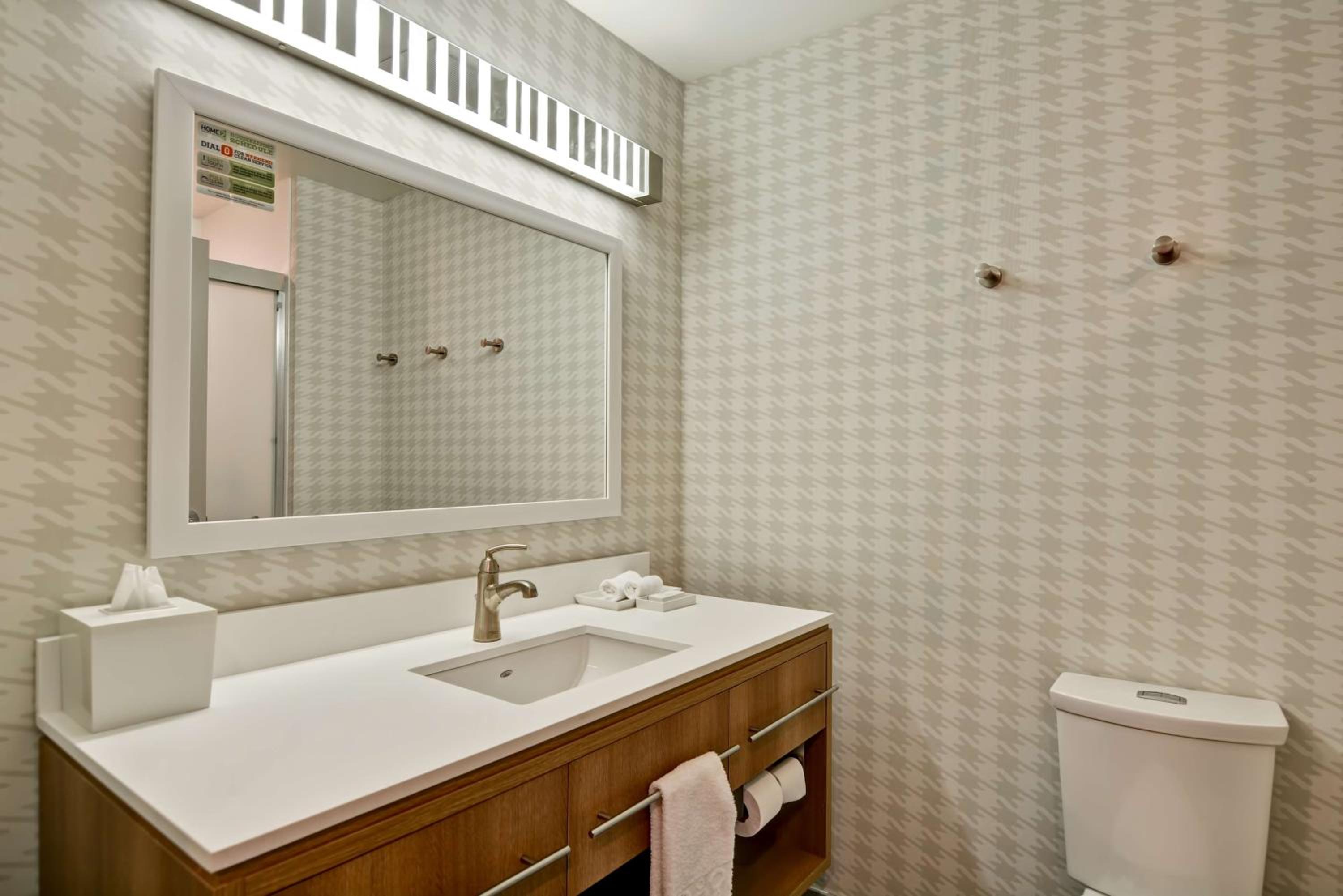 استوديو بسريرين كوين مع أريكة، Home2 Suites by Hilton Tampa USF Near Busch Gardens 6/9