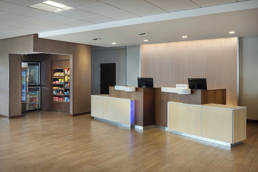 Fairfield Inn And Suites By Marriott Lincoln Southeast 13/64