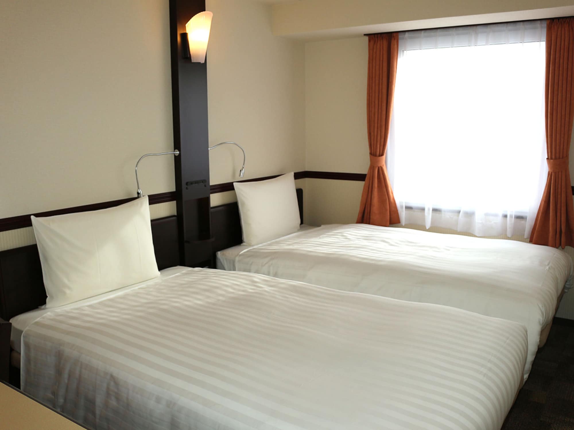 Economy, Twin Beds