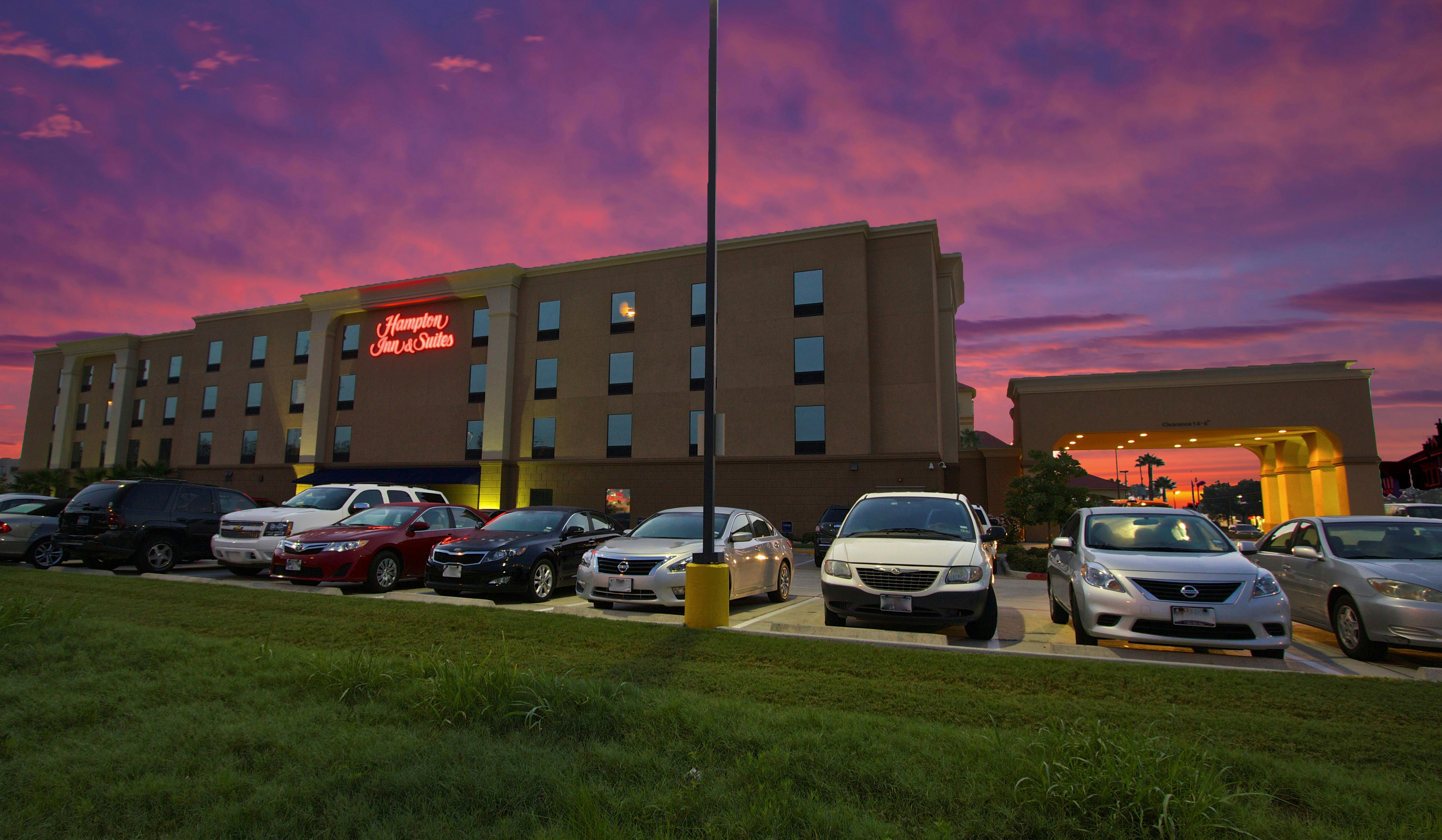 Hampton Inn & Suites Tomball Houston NW 84/86