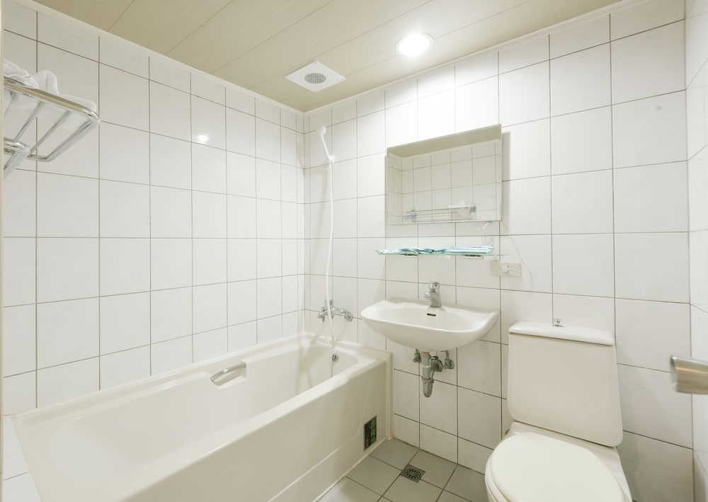 Raise Hotel Taichung 62/66