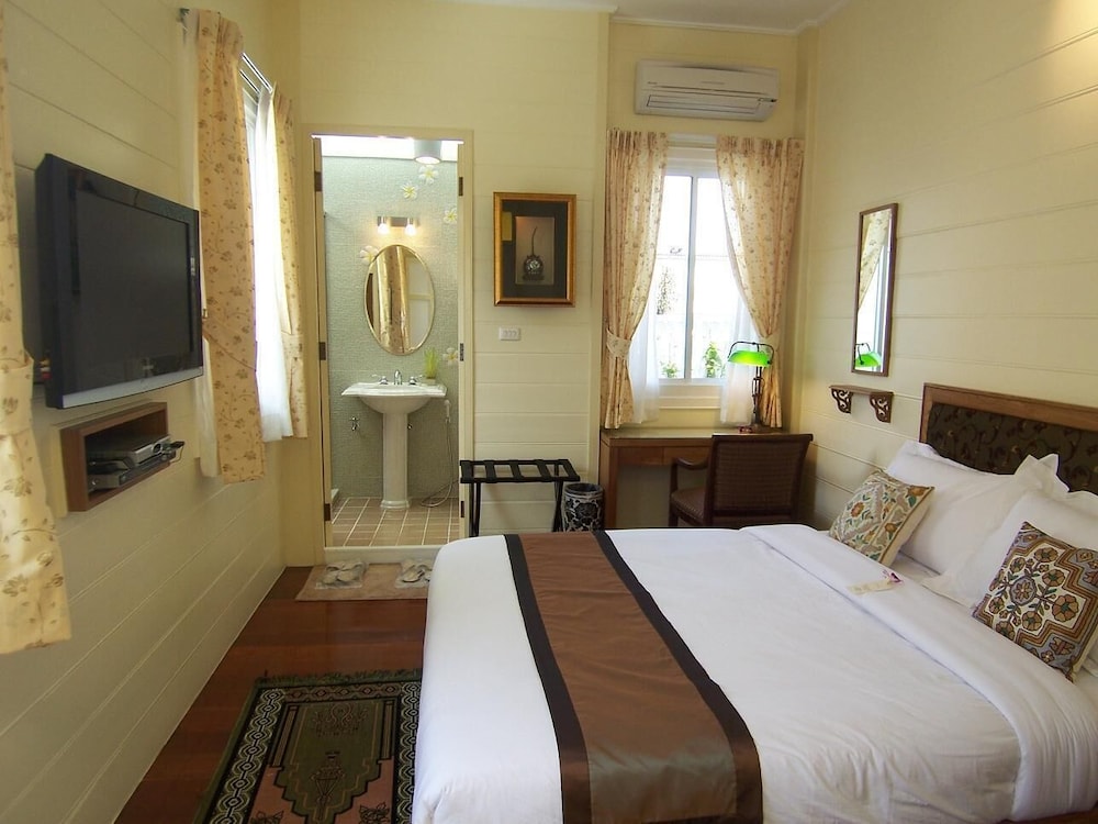 Baan Dinso Hostel 14/51