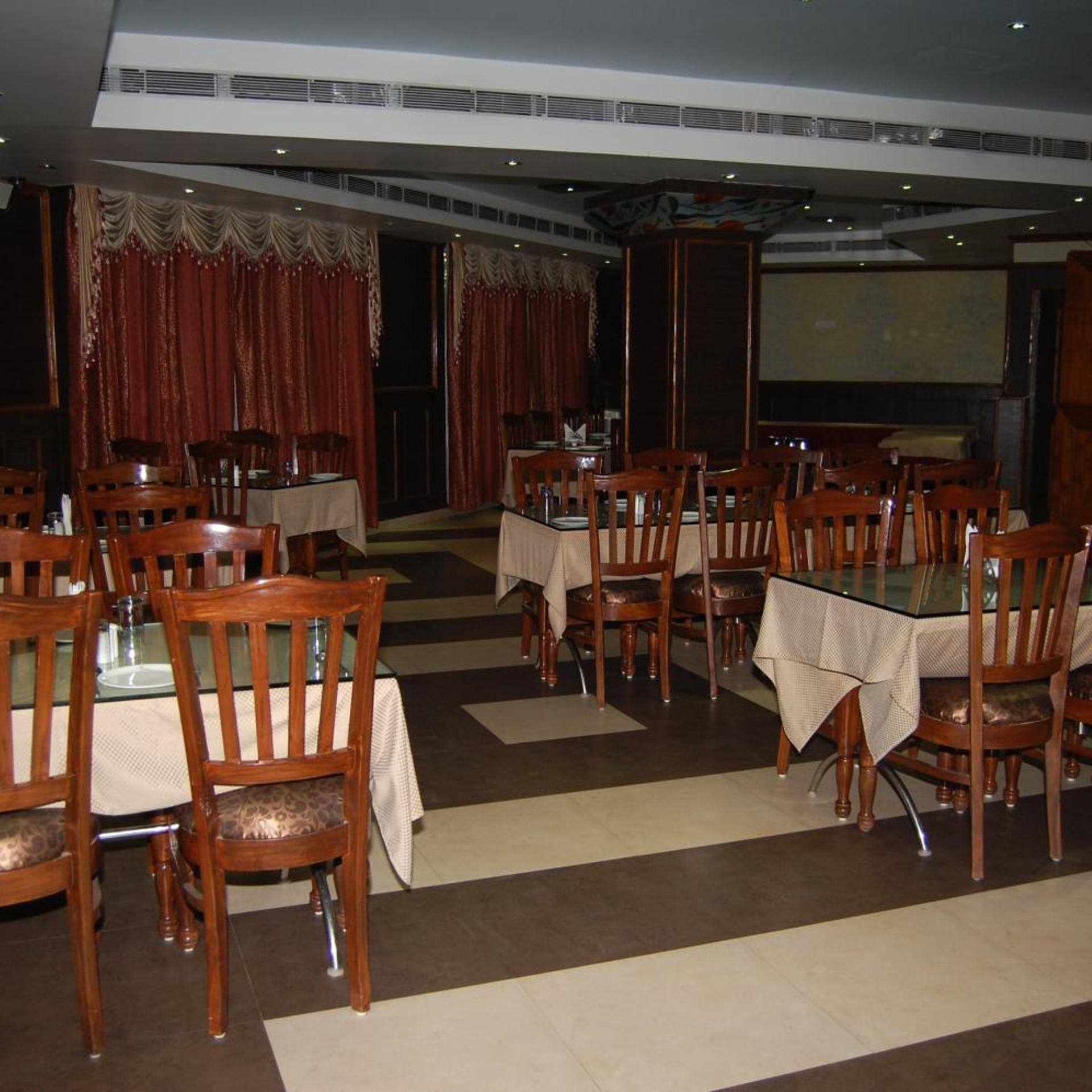 Oyo Premium Nayapalli Irc Village 61/72