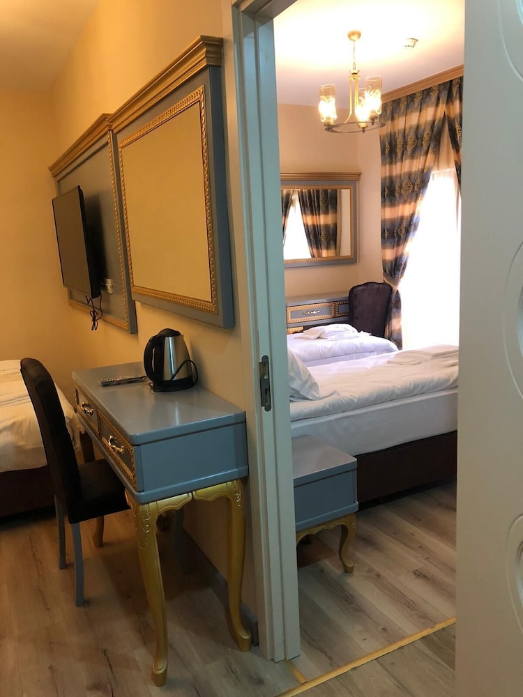 Golden Hill Hotel Downtown 16/30