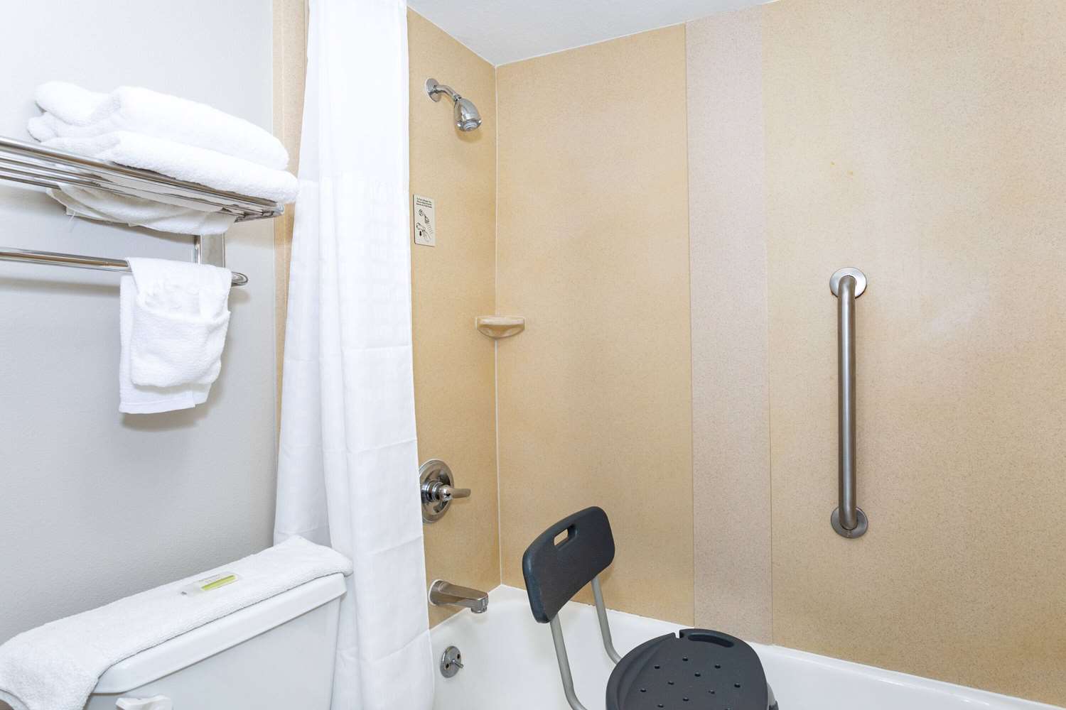 Days Inn N Orlando Casselberry 48/49