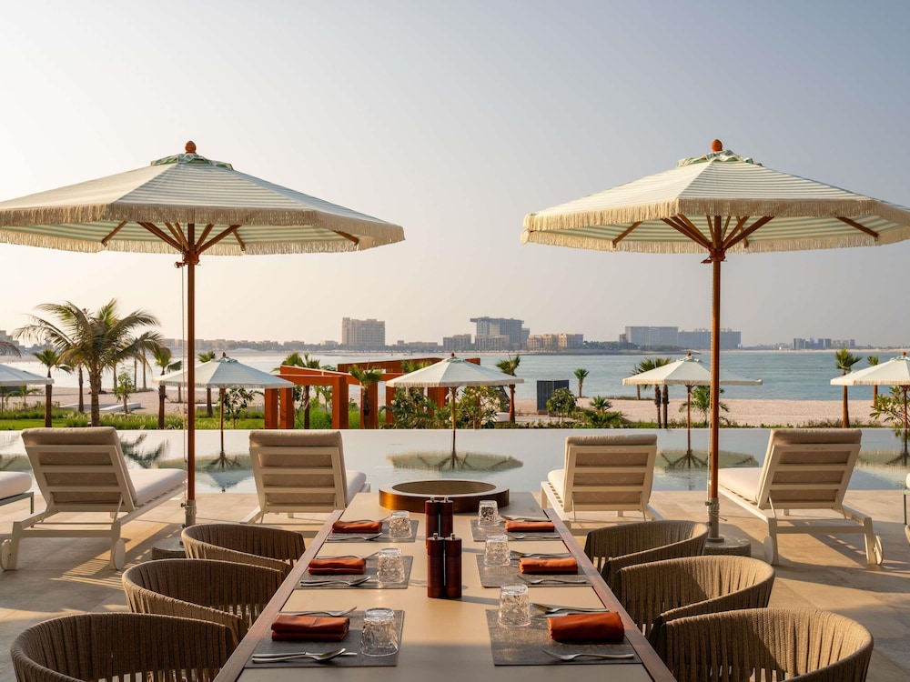 SO/RAS AL KHAIMAH ADULTS ONLY 13 43/55
