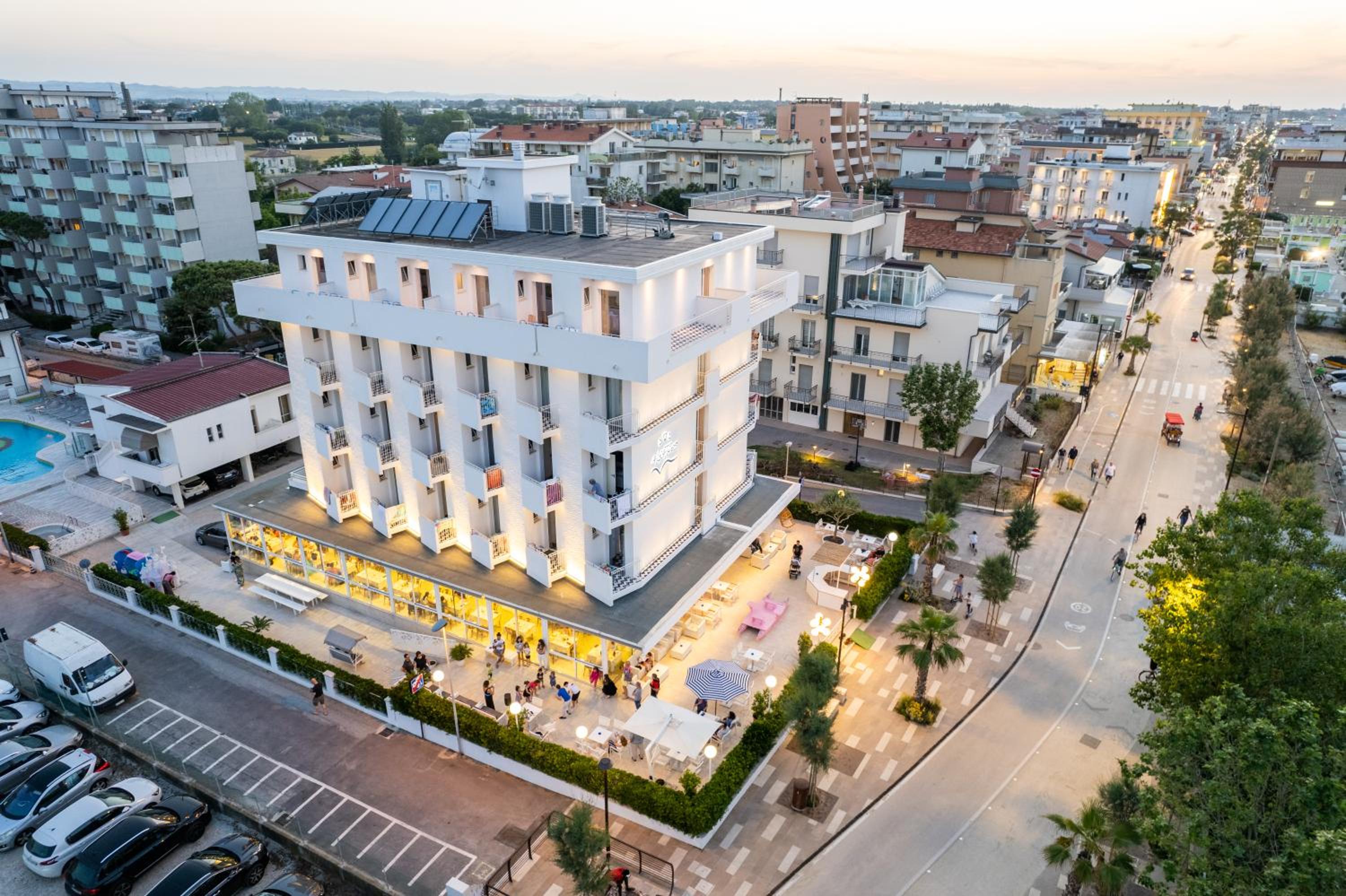 Hotel Albatros 2/48