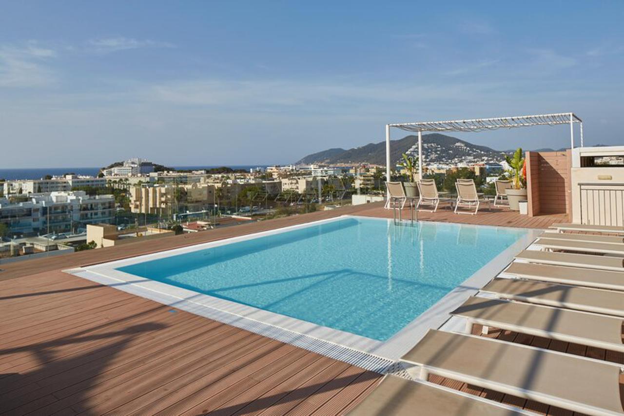 Invisa Aparthotel Casa Luis 44/53