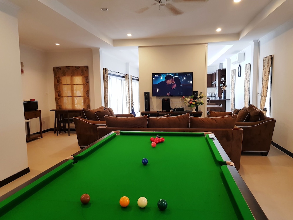 Thiva Pool Villa Hua Hin 54/68