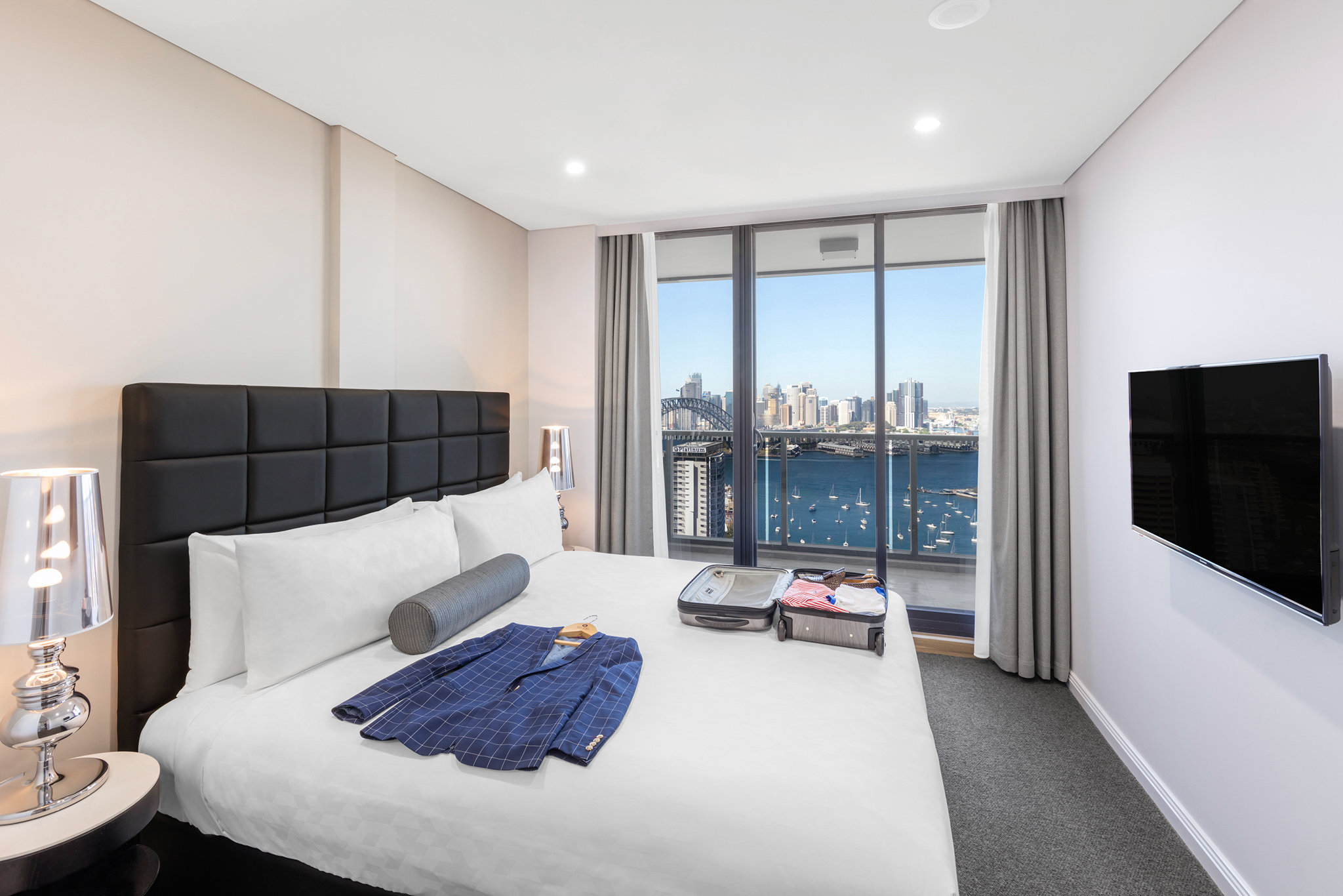 Meriton North Sydney 5/18