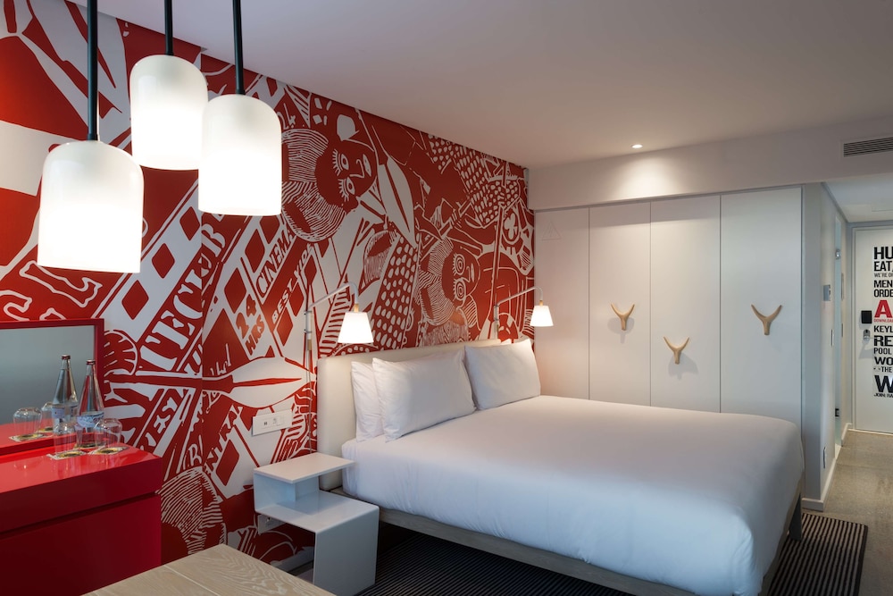 Radisson RED Cape Town V&A Waterfront 17/49