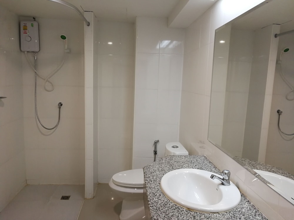 Srivichai Hotel 7/50