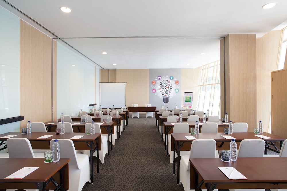 The Southern Hotel Surabaya 36/50