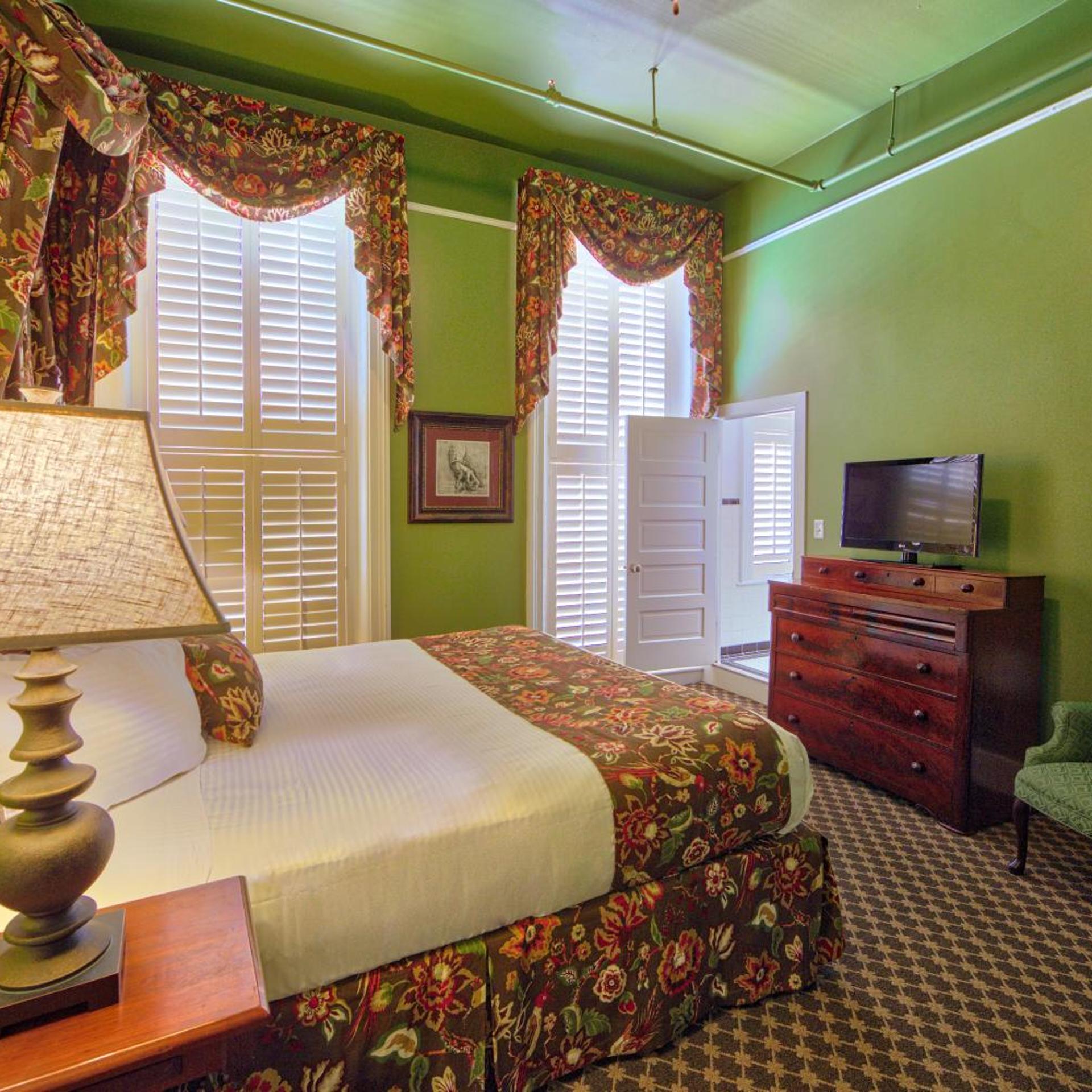 Superior, Suite, King Bed