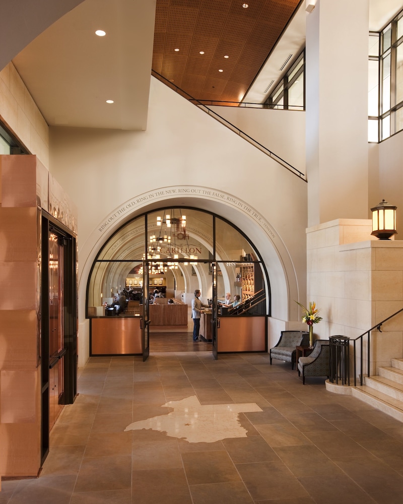 At T Hotel Conference Center At the University of Texas 11/65