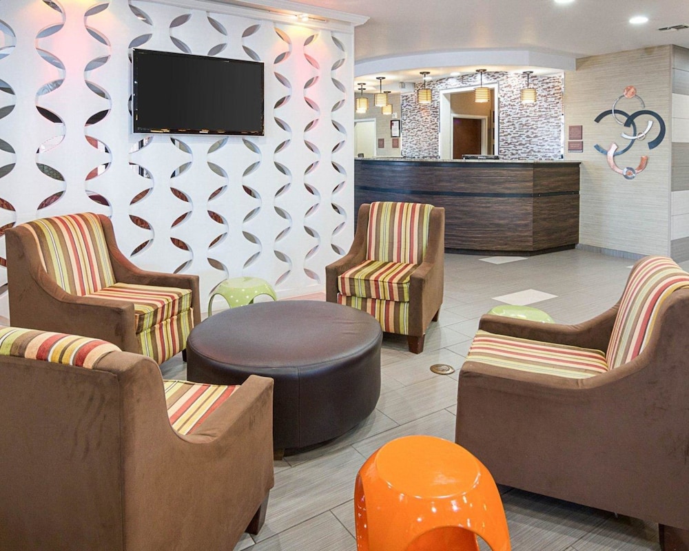 Comfort Suites Natchitoches, LA 28/48