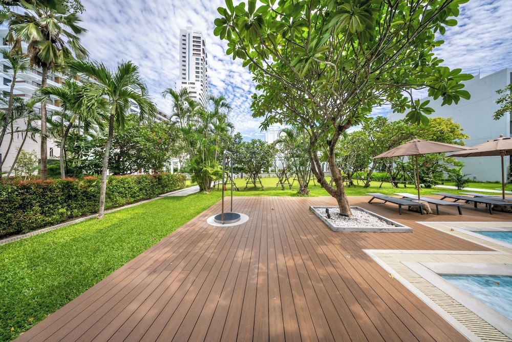 PATONG BEACH HOTEL 61/65