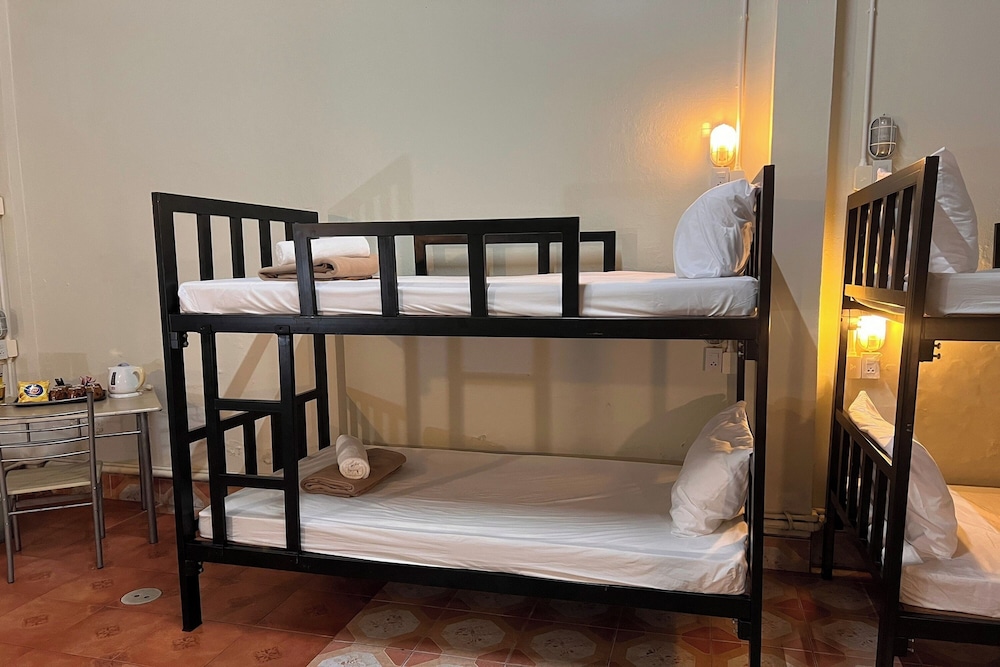 Family Suite, Shared Bathroom
