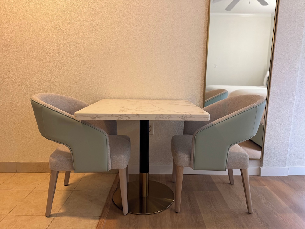 Athens Hotel Suites 62/69