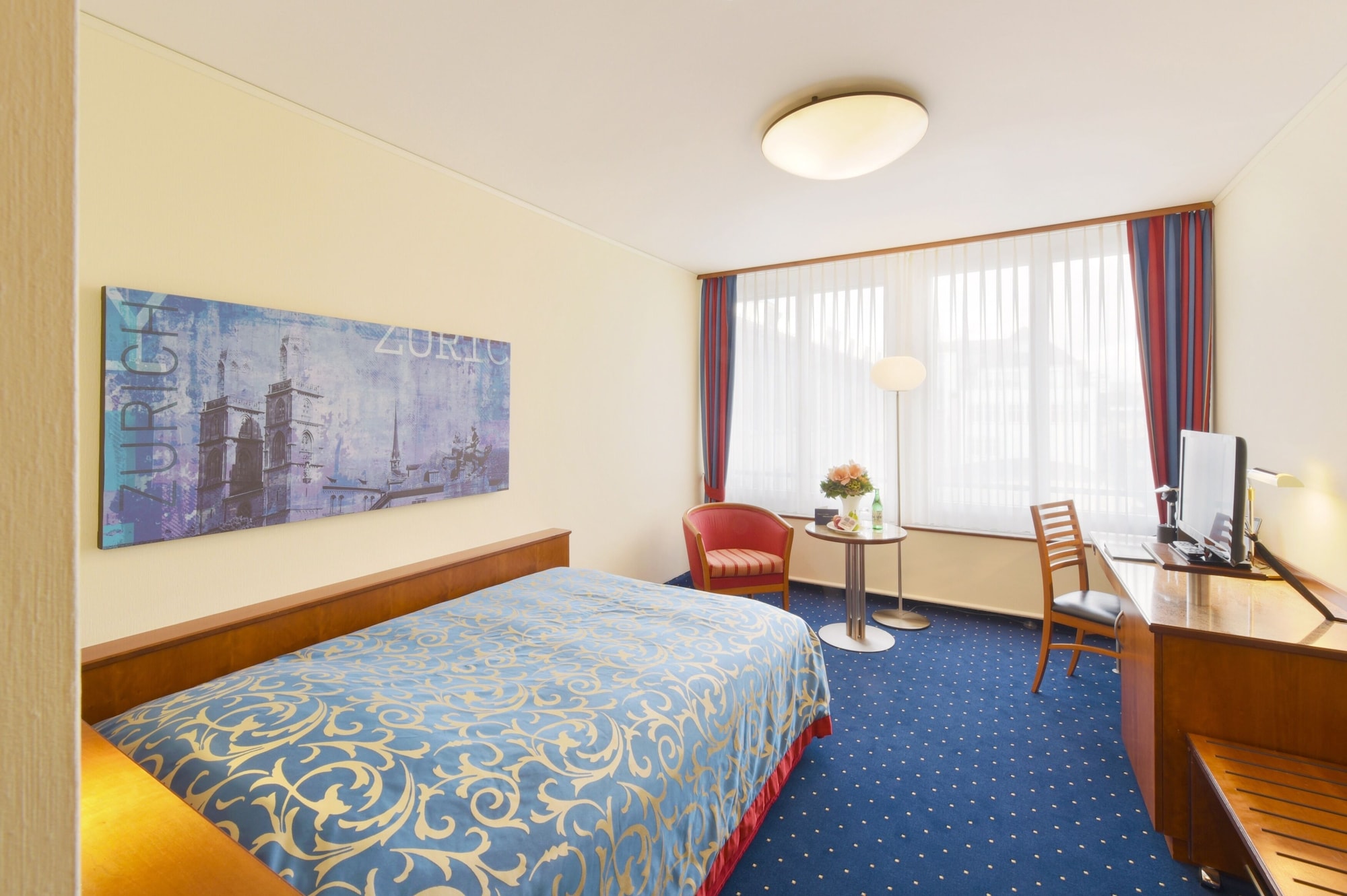 ROOM, SINGLE