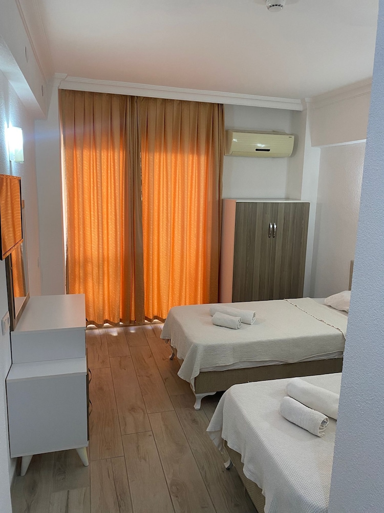 Unver Hotel 21/55