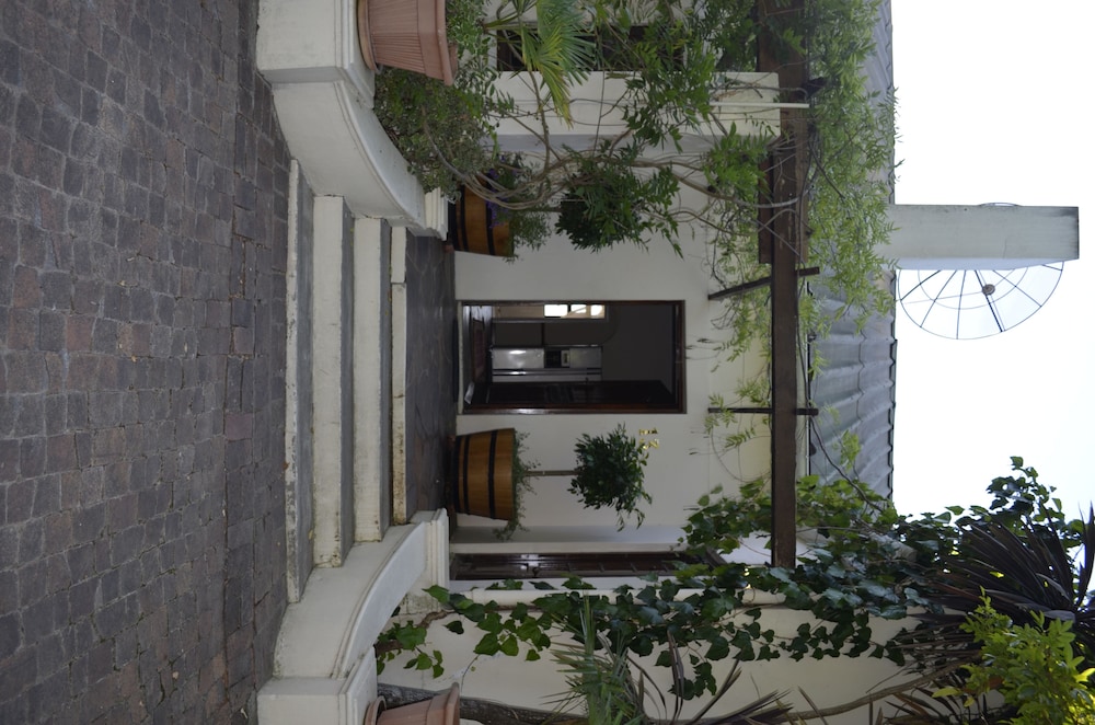 The Country Guesthouse 3/54