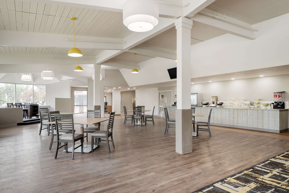 Quality Inn Idaho Falls 32/56