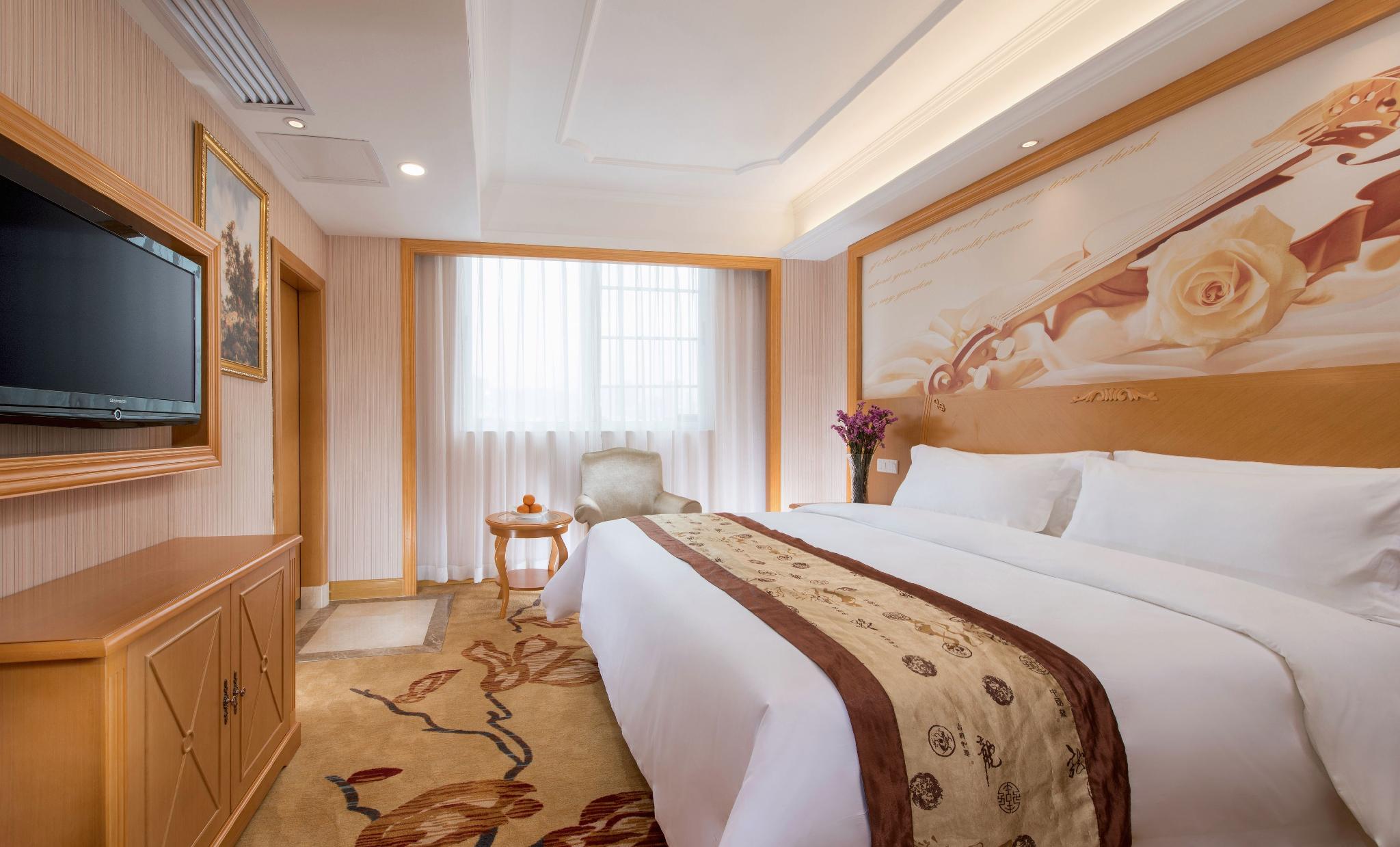 Vienna Hotel Shenzhen Dongmen Old Street 23/50