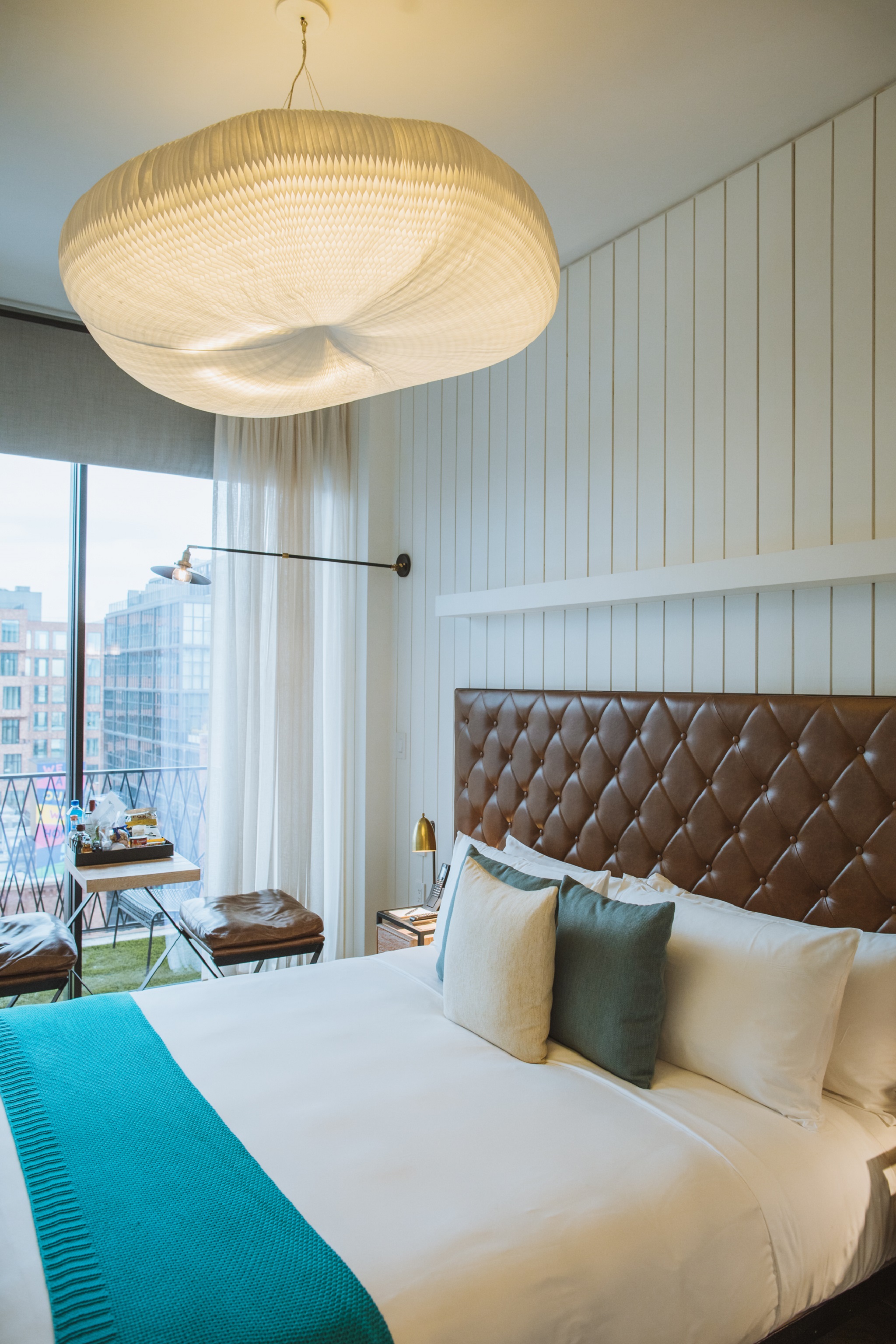 غرفة بريميير بسرير كوين، Arlo Williamsburg 2/5