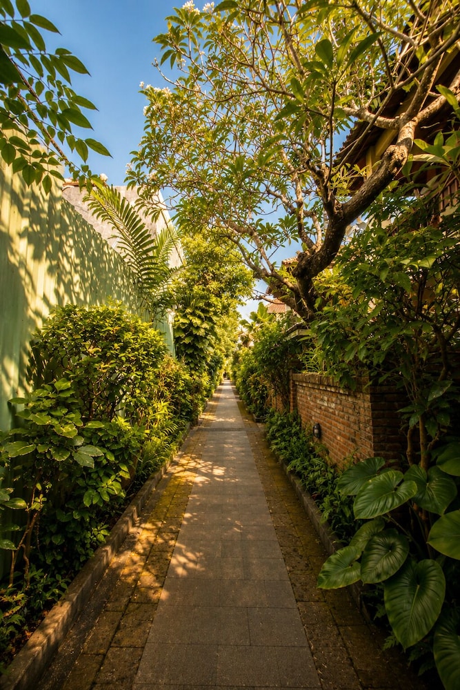 Bali Ayu Hotel And Villas 64/75