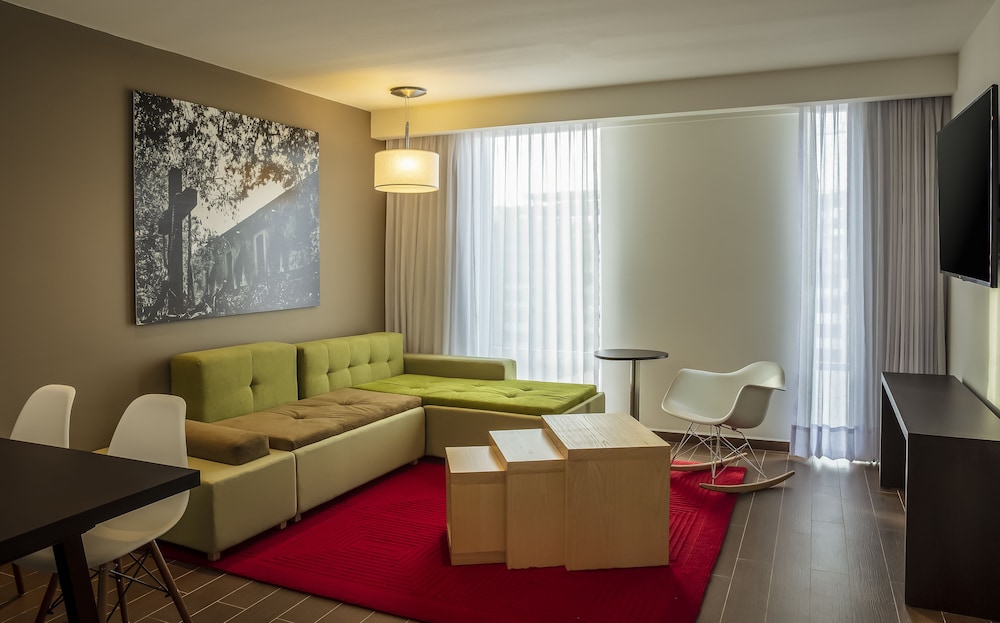 Fiesta Inn Express Queretaro Constituyentes 31/56