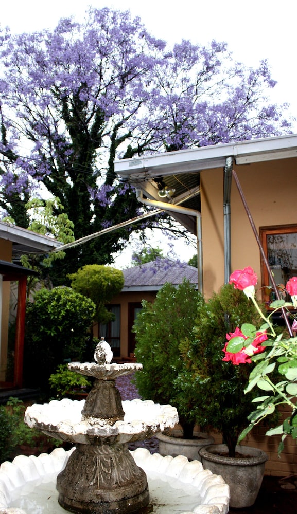 Hampton House - Guest House 6/50