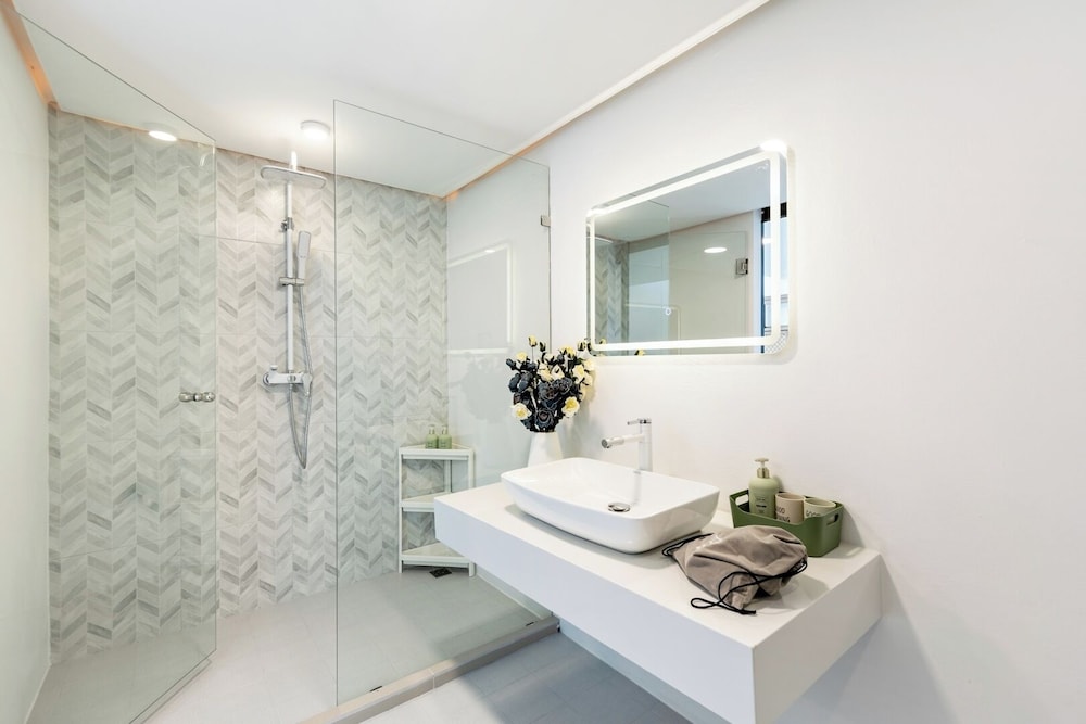 Zen Style Pool Access Townhouse 46/50