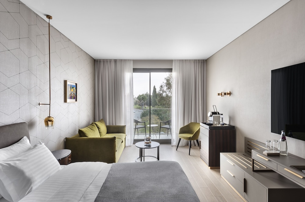 PREMIUM, OLD CITY VIEW