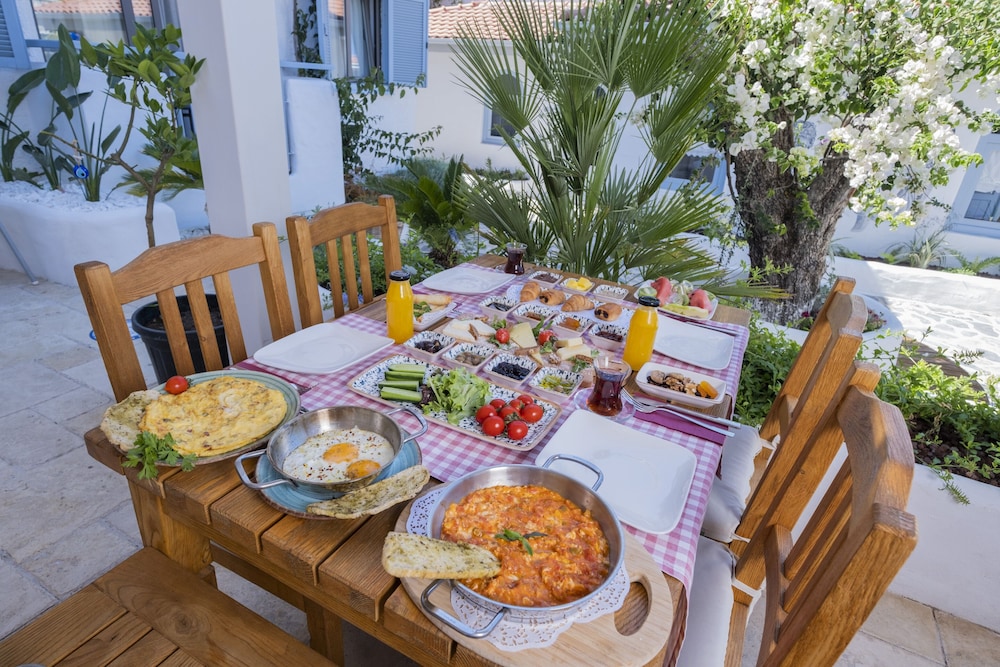 Kassandra Boutique Hotel 36/48