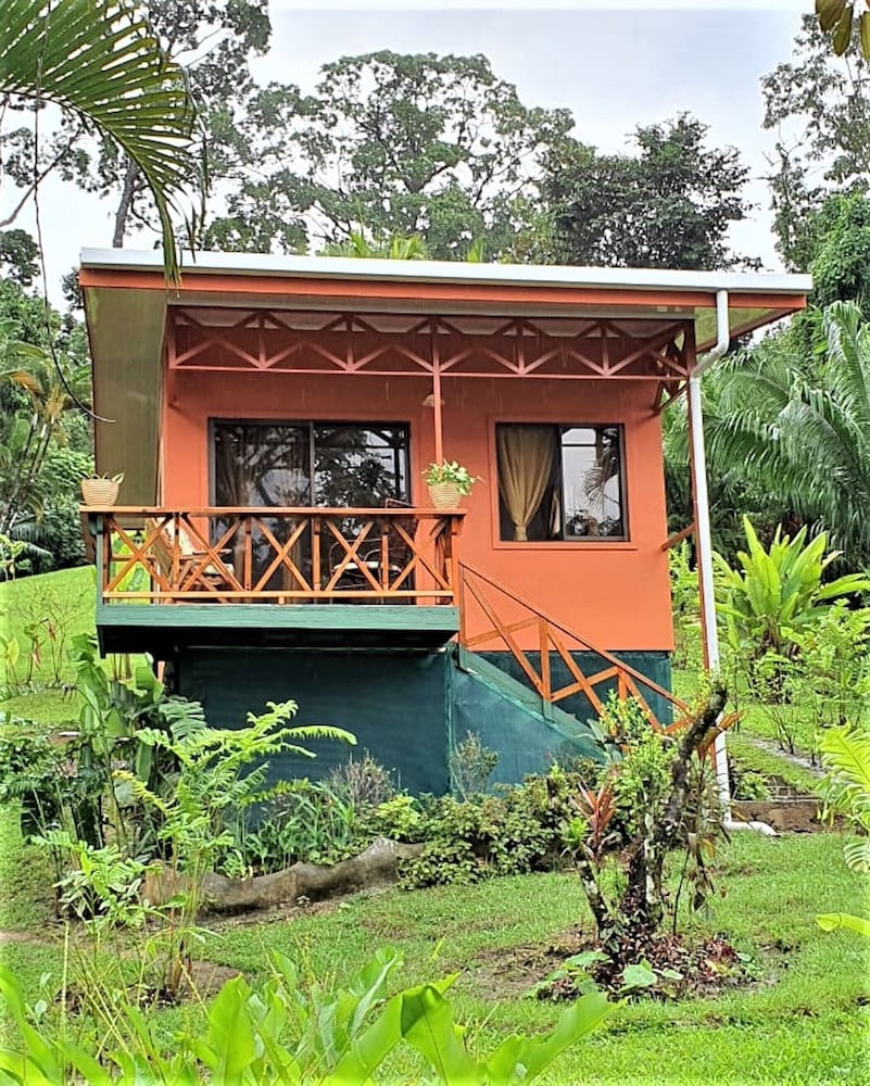 Hotel Las Caletas Lodge 4/50