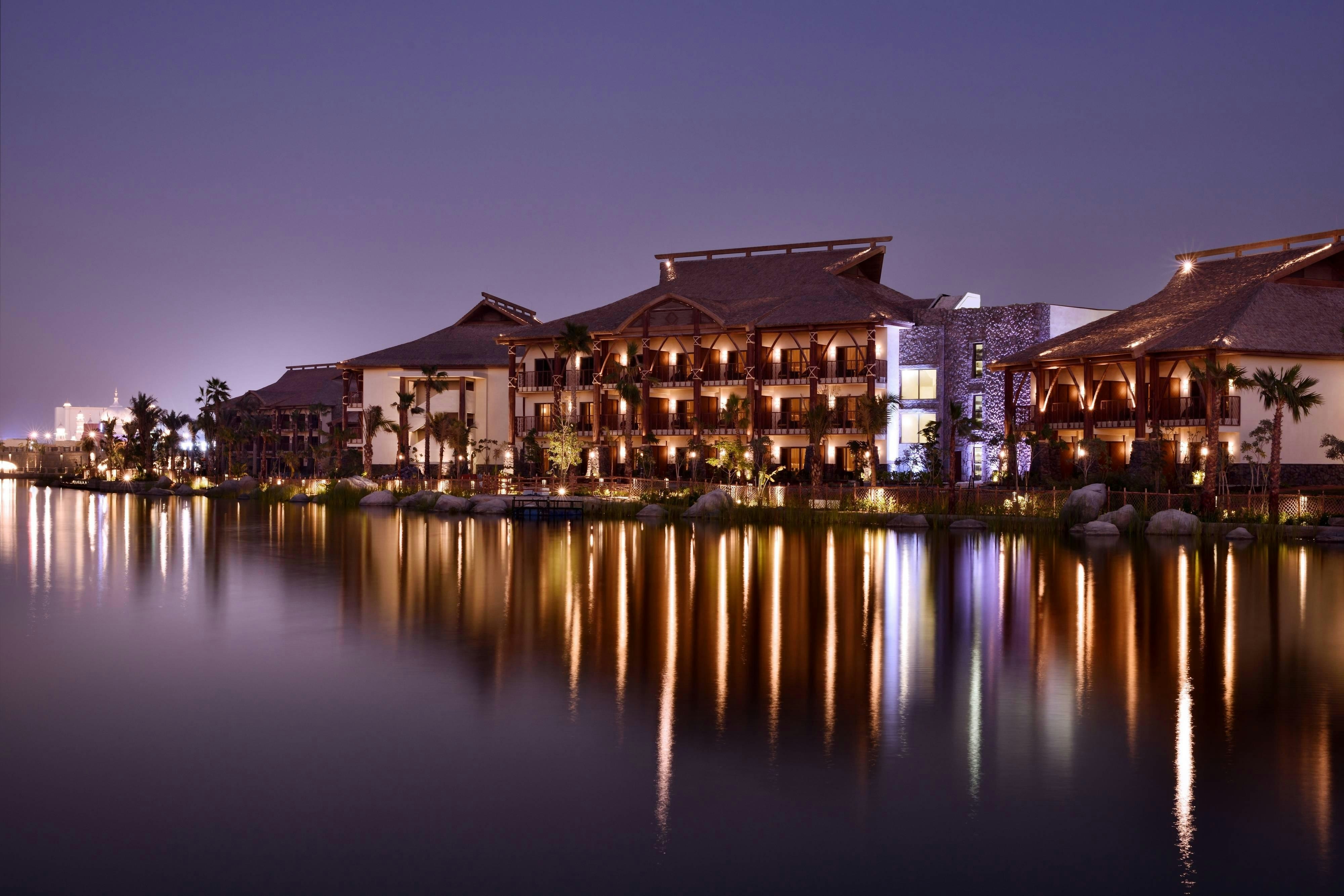 Lapita, Dubai Parks and Resorts, Autograph Collection 11/13