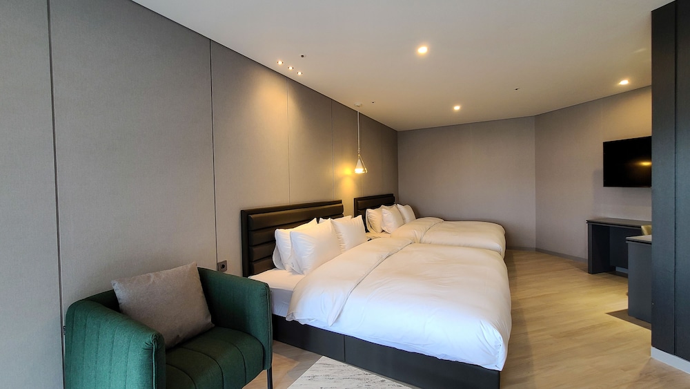 Hotel Ohevday 7/50