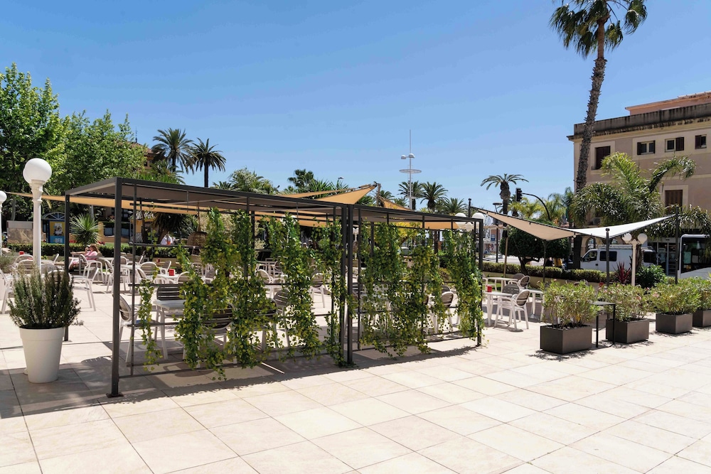 Hotel Planas 43/50