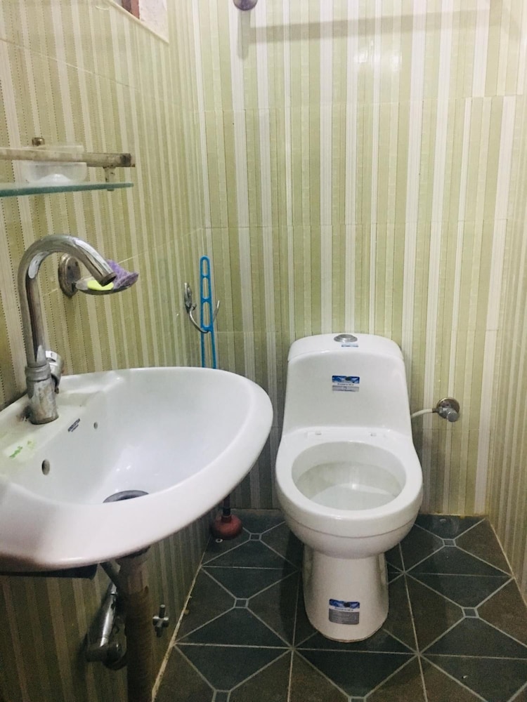 Sara's Backpackers Hotel 74/74