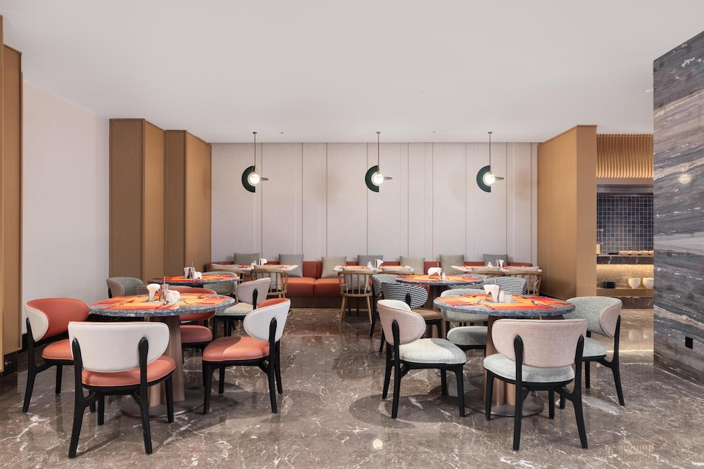 Hilton Garden lnn Tongxiang Wuzhen 44/50