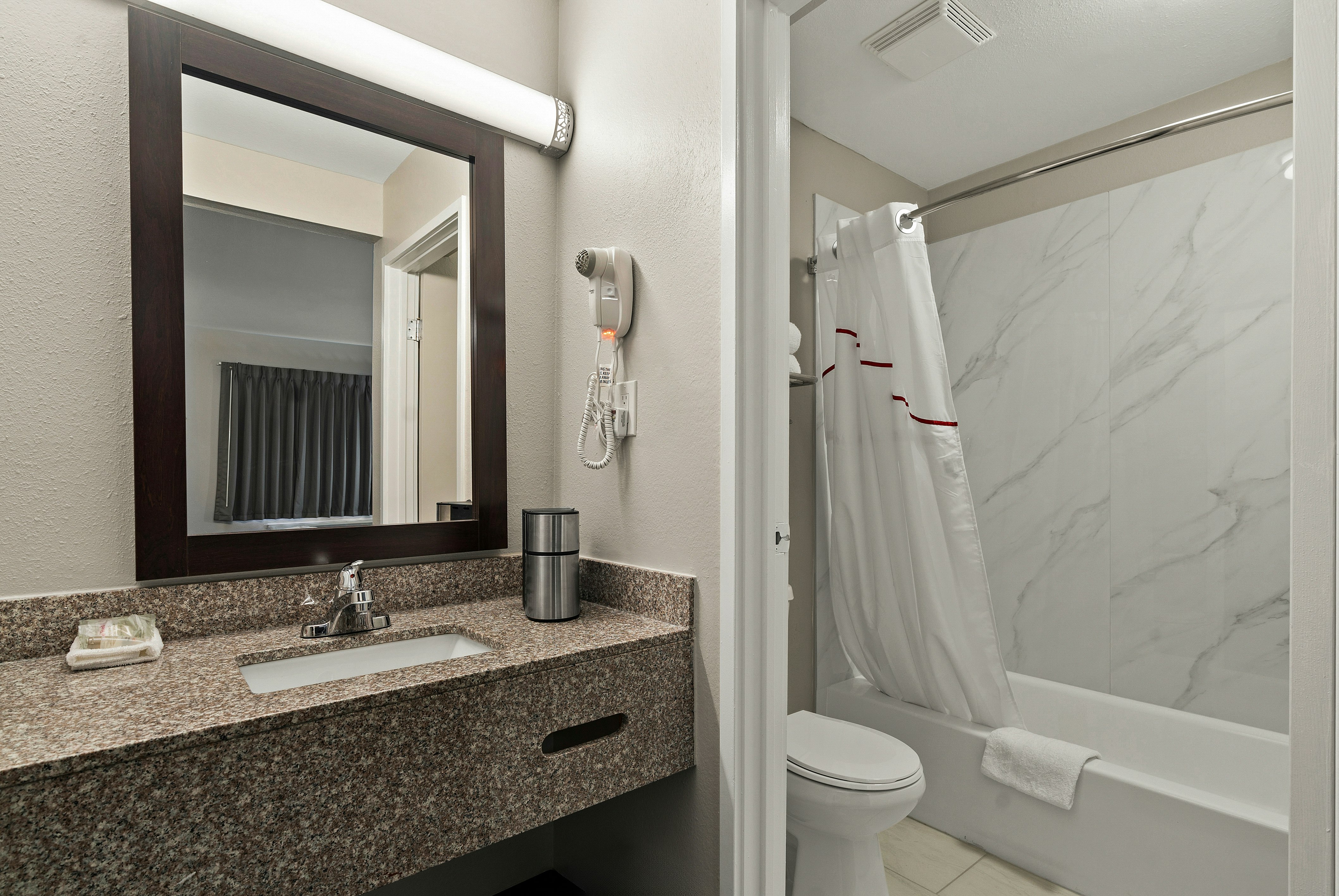 جناح بسريرين مزدوجين، Red Roof Inn Suites Spartanburg I 85 3/3