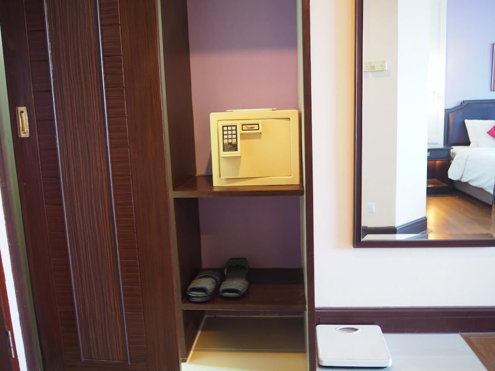 Charoenthani Khonkaen Hotel 29/56
