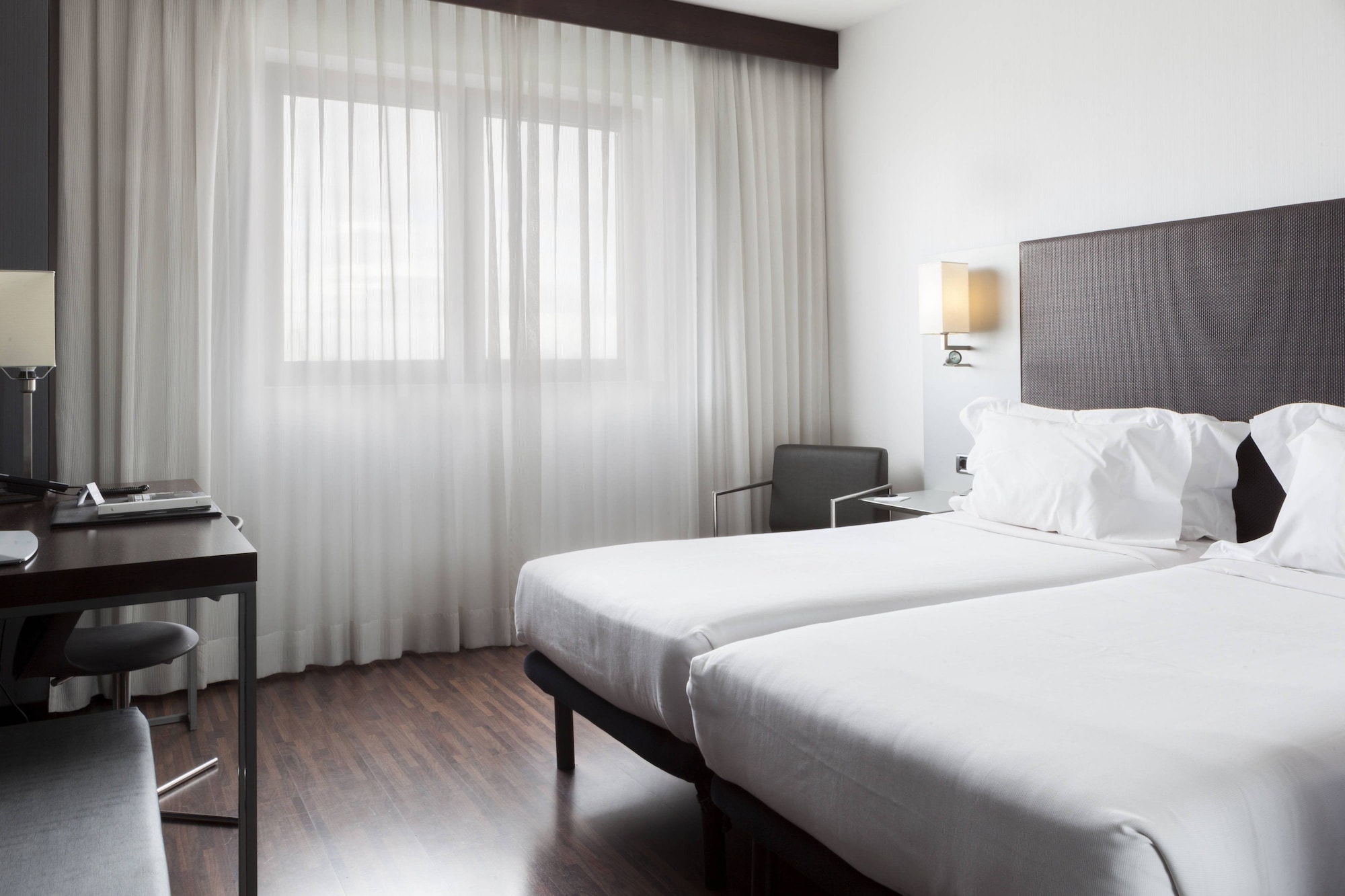 STANDARD, TWIN BEDS